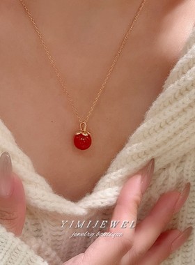 圆润红玛瑙柿子造型925纯银项链