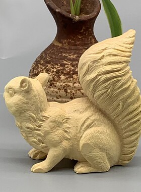 大叶黄杨木雕刻松鼠款摆件摆饰工艺品厂家规格70×70×30家居装饰