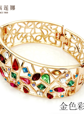伊泰莲娜镂空金色高级感水晶手环
