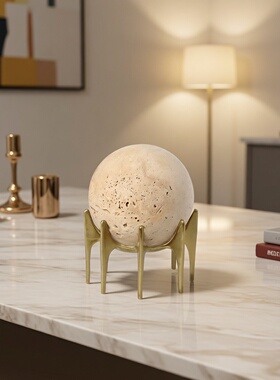 现代简约米黄大理石球体装饰摆件创意金属手托球抽象人形铁艺雕塑