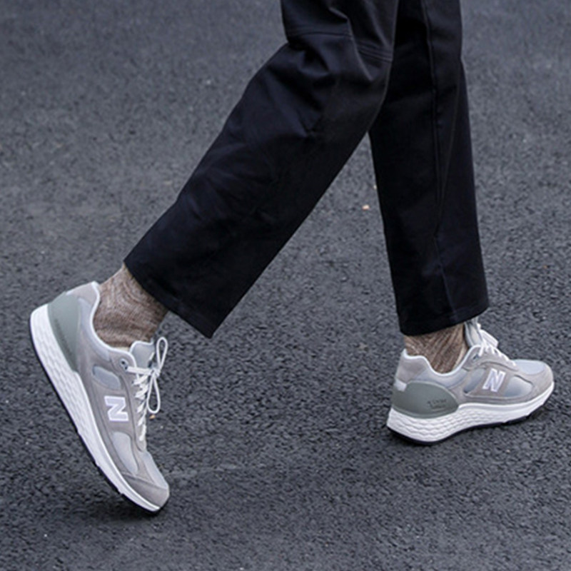 20日20点：new balance 1880系列MW1880C1 男士跑步鞋259元包邮(补贴后257.25元)