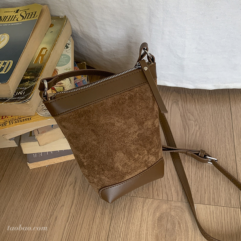 精致超火小众包包女2025新款休闲百搭斜挎包精致水桶包出门小挎包,淘宝优惠券,粉丝福利购,淘宝优惠卷