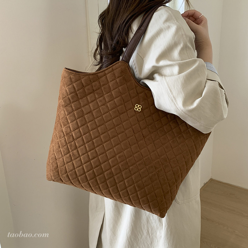 菱格绣线大容量包包女2025秋冬季新款复古麂皮绒单肩包手提托特包,淘宝优惠券,粉丝福利购,淘宝优惠卷