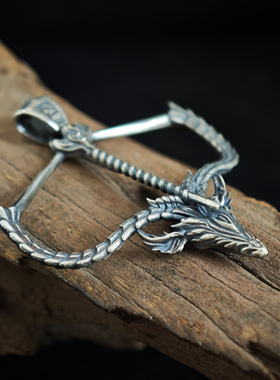 铁头的店925银动漫周边 剑风传奇系列 觉醒欧文 银吊坠