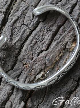 纳瓦霍传统花纹手镯纯银印第安