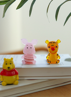 七隐维尼小熊摆件卡通家居