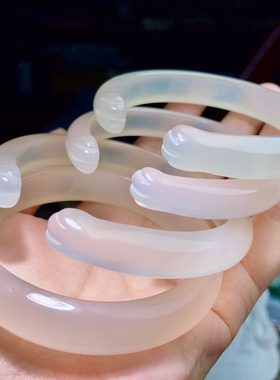 天然玛瑙手镯猫爪开口香槟金玉髓冰种正装女雕刻玉镯马料