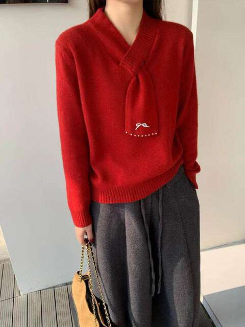 Korean style v-neck ribbon wool sweater 2025 winter new style women's design high-end western style pullover sweater trend