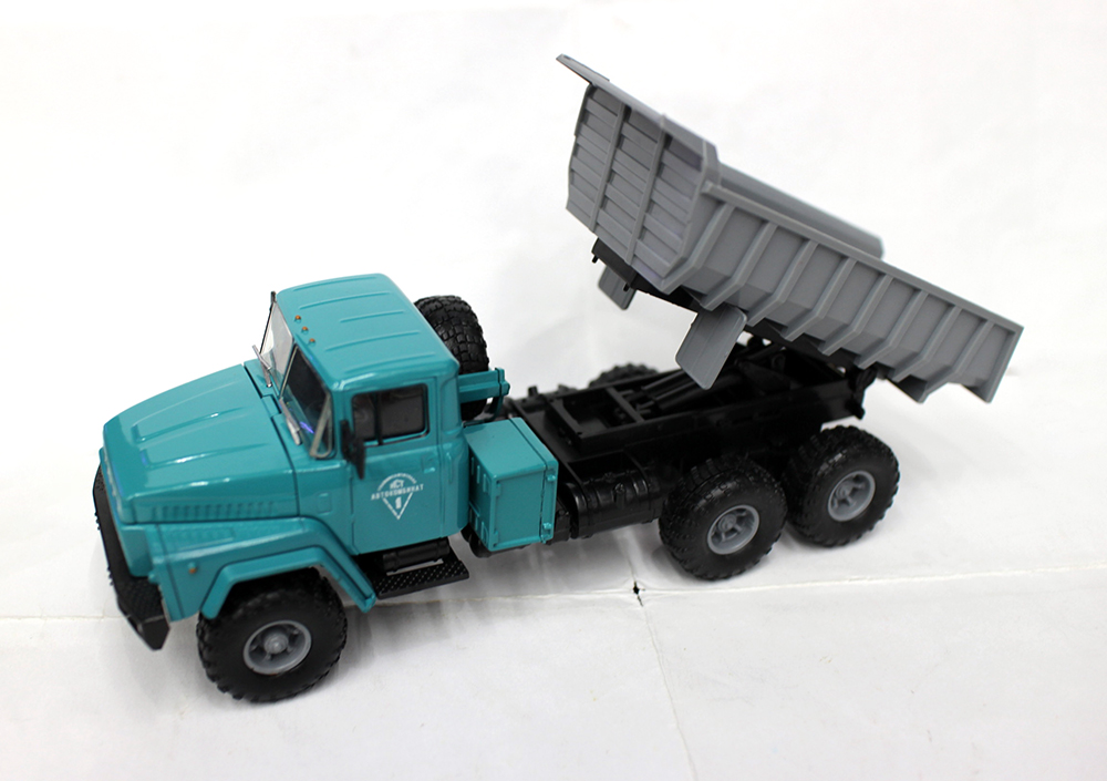 外贸1/43合金车KRAZ 260S Dump Truck克拉斯重型卡车自卸车模型 - 图3