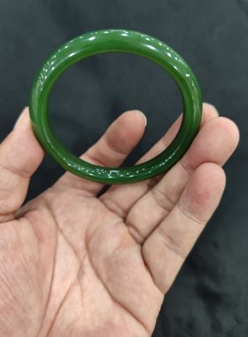 和田碧玉手镯冰底菠菜绿满绿中条手镯无裂无纹60圈口