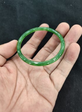 和田碧玉手镯冰底菠菜绿满绿圆条手镯无裂无纹54圈口