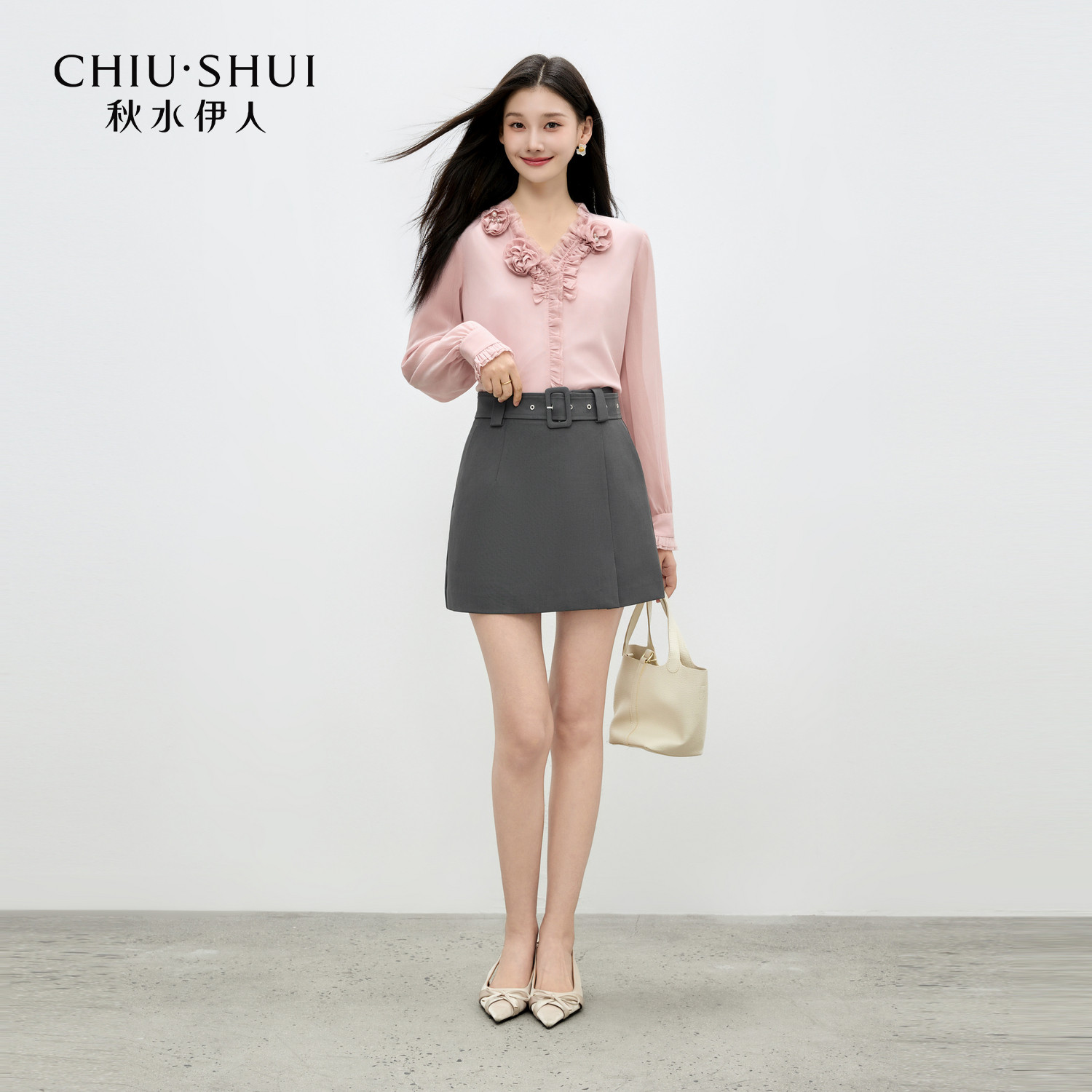 秋水伊人浪漫甜美雪纺衫2026年春季新款v领设计正肩袖显气质上衣,淘宝优惠券,粉丝福利购,淘宝优惠卷