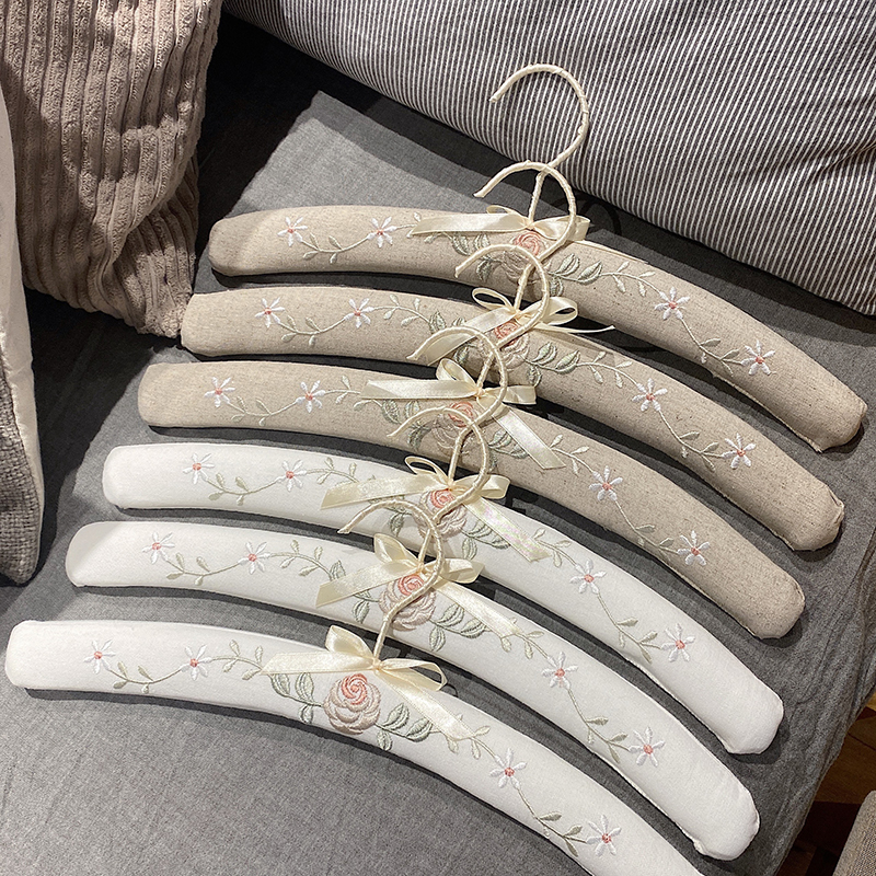 EARTHTONE“唐顿庄园”手工刺绣!法国天然亚麻百代丽蕾丝布艺衣架,淘宝优惠券,粉丝福利购,淘宝优惠卷