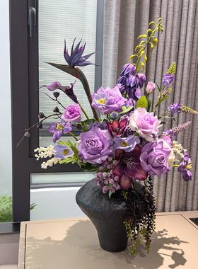 wo+粉紫色系天堂鸟玫瑰花束桌花