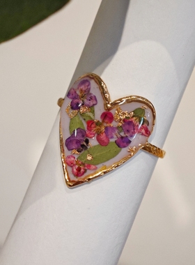 手作复古油画风永生花干花滴胶戒指森系小仙女百搭指环爱心钛钢戒