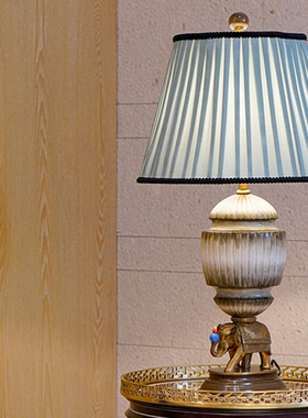 茱莉安美式艺术纯铜客厅台灯摆件