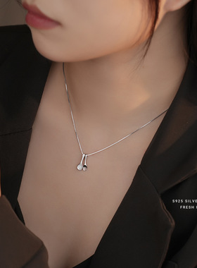 s925纯银汤勺叉子微镶锆石项链轻奢满钻不对称小众设计锁骨链