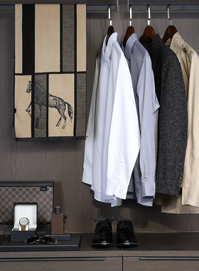 男士衣柜饰品套装商务手提包西装外套皮鞋围巾样板房衣帽间摆件