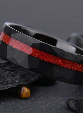 8宽钨钢平面捶纹电黑戒指镶红色欧泊石钨金戒指一件代发现货跨境