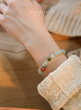 和田玉青白玉手链搭配小桃子