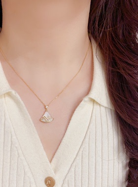 贝母扇形项链高级感锁骨链