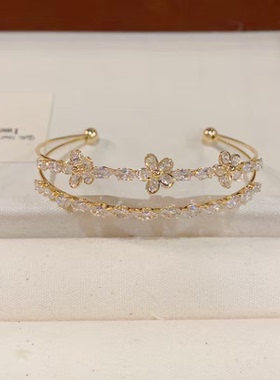 花朵多层满锆手镯配饰精致