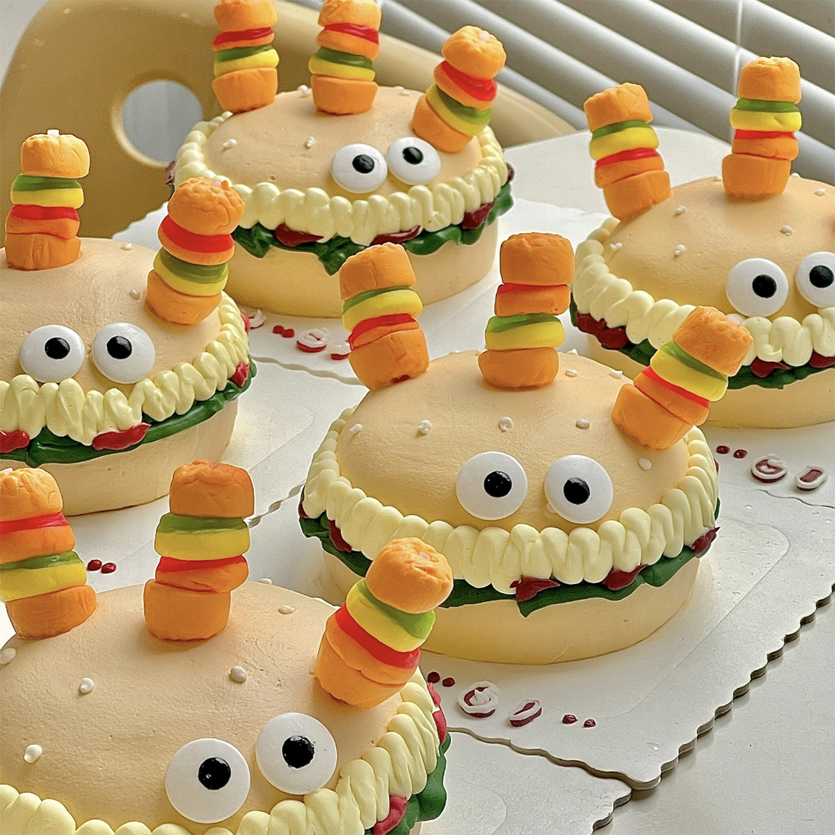 包邮六一儿童节网红蛋糕装饰可爱可食用汉堡堡薯条软糖眼睛糖珠,淘宝优惠券,粉丝福利购,淘宝优惠卷