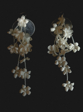 手作铃兰花瓣耳钩耳饰
