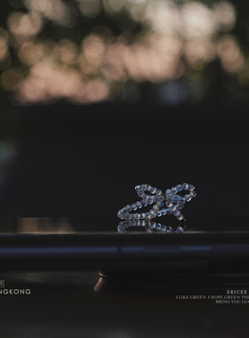 拍不出来的闪耀，水晶戒指