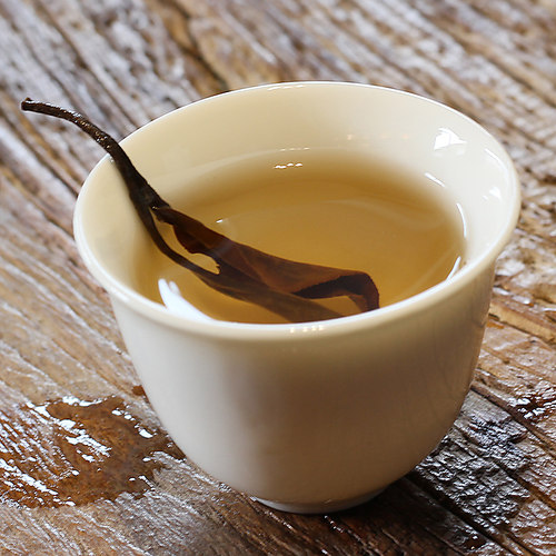 云南秧塔月光白古树白茶春茶散茶柔滑甜润如泉水60克简装包邮 - 图2