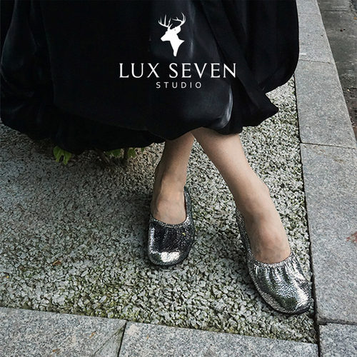 17号的下午| 波光粼粼炒软太空银色芭蕾鞋玛丽珍奶奶鞋平底单鞋女 - 图0