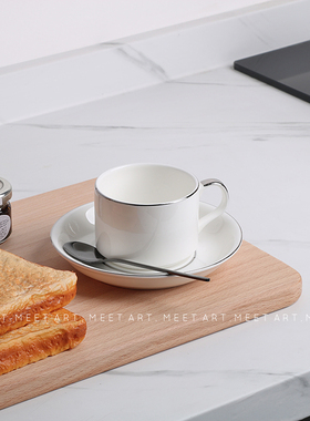 现代简约轻奢样板间厨房烘焙主题面粉下午茶装饰品操作台托盘组合