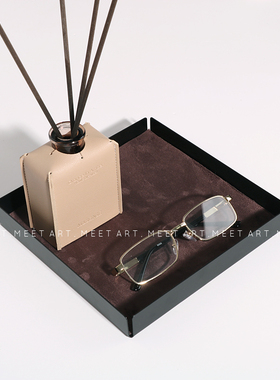 轻奢样板房皮革香薰摆