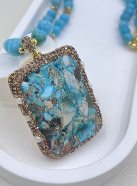 手工镶嵌捷克钻毛衣链新款绿松石无事牌珍珠项链小众个性纹理吊坠