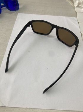 男女款中小脸偏光太阳镜墨镜运动款彩膜出口眼镜钓鱼开车防紫外线