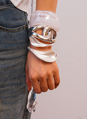 欧美跨境波纹树叶交叉开口手镯轻奢感手环时尚百搭夸张手饰女