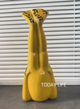 小院阳台装饰倒立黄青蛙