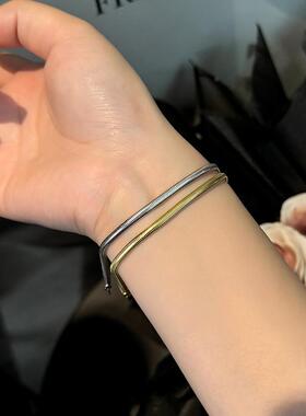 质感一流的蛇骨链和手链套装