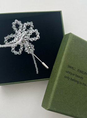 孤独少女 花朵胸针小众设计感夸张大花朵手工串珠配饰百搭新款