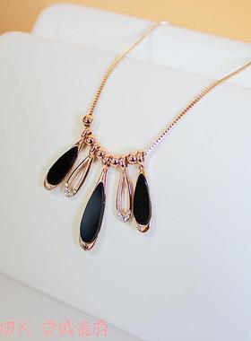 玫瑰金黑色流苏水晶小项链