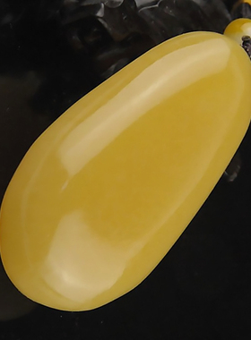 天然新疆和田玉黄玉籽料原石手把件健身手玩件男女款玉石挂件把件