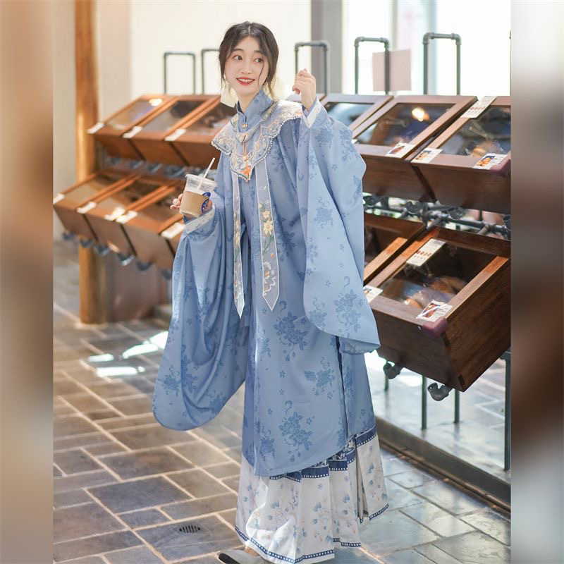 出租明制汉服女款长衫马面云肩三件套古风重工刺绣伴娘服拍照写真-图1