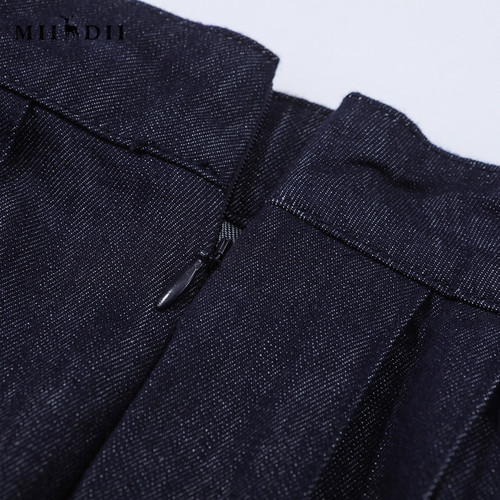 谜底半身裙女2025夏季新品通勤压褶伞裙宽松A型中长半裙252MB0632 - 图2