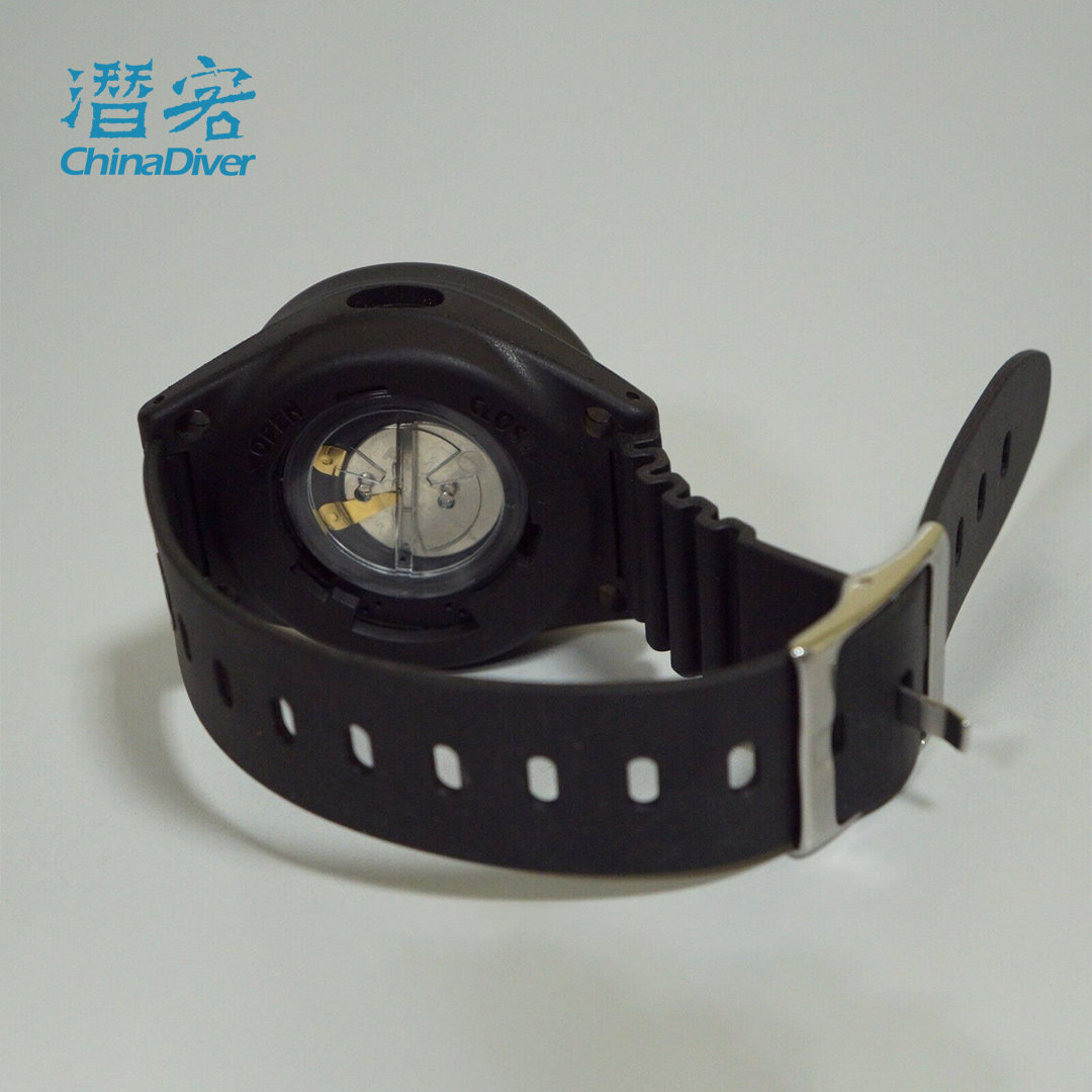 Scubapro Aladin娼滄按鐢佃剳姘磋偤鑷敱娼滃姘斾綋楂樻哀鐢靛瓙缃楃洏钃濈墮120绫