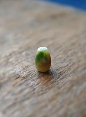天然翡翠a货三彩油画宝瓶小吊坠小滴溜diy配件