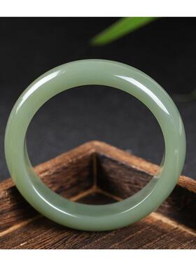 精选新疆和田玉冰种籽料浅晴水玉手镯湖水绿平安镯送妈妈冰晴玉镯