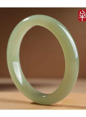 新疆和田玉色手镯女款玉镯浅青玉晴水少女平安镯玉石镯子百搭气质