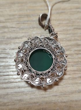 手工镶嵌花朵时尚风绿玛瑙特价