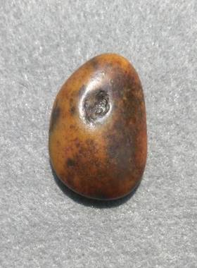 新疆和田玉黄玉籽料原石吊坠