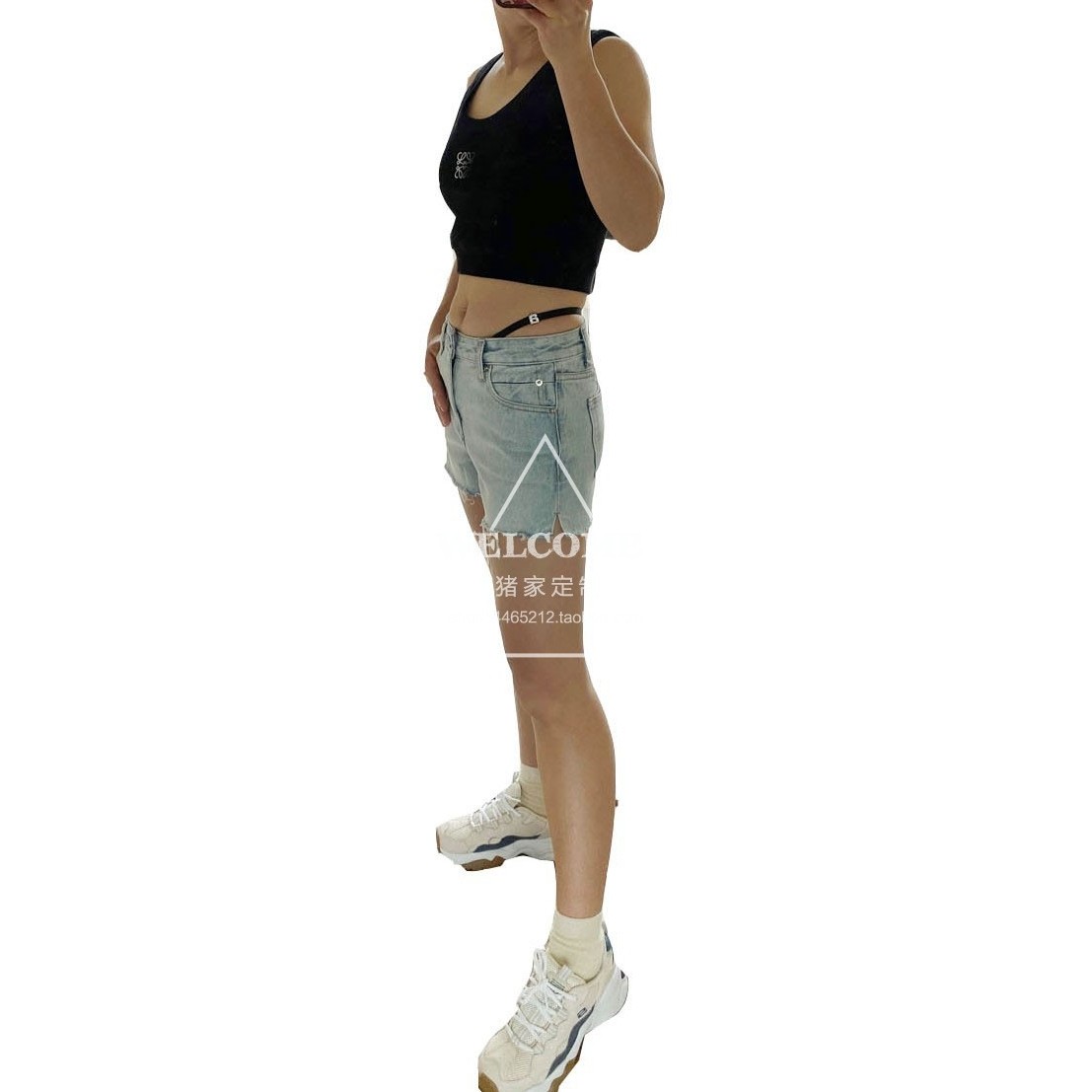 2025夏季新款经典绣花舒适螺纹布百搭修身性感短款白色女背心吊带,淘宝优惠券,粉丝福利购,淘宝优惠卷